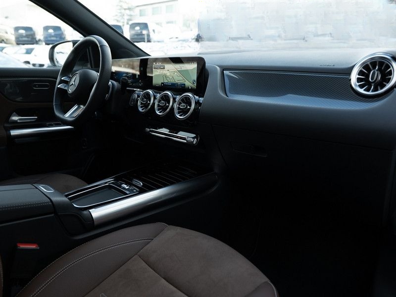 Mercedes-Benz GLA 220 d 4M AMG-Sport/MLB/360/Pano/AHK/Night/20 foto 3