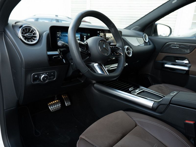 Mercedes-Benz GLA 220 d 4M AMG-Sport/MLB/360/Pano/AHK/Night/20 foto 22