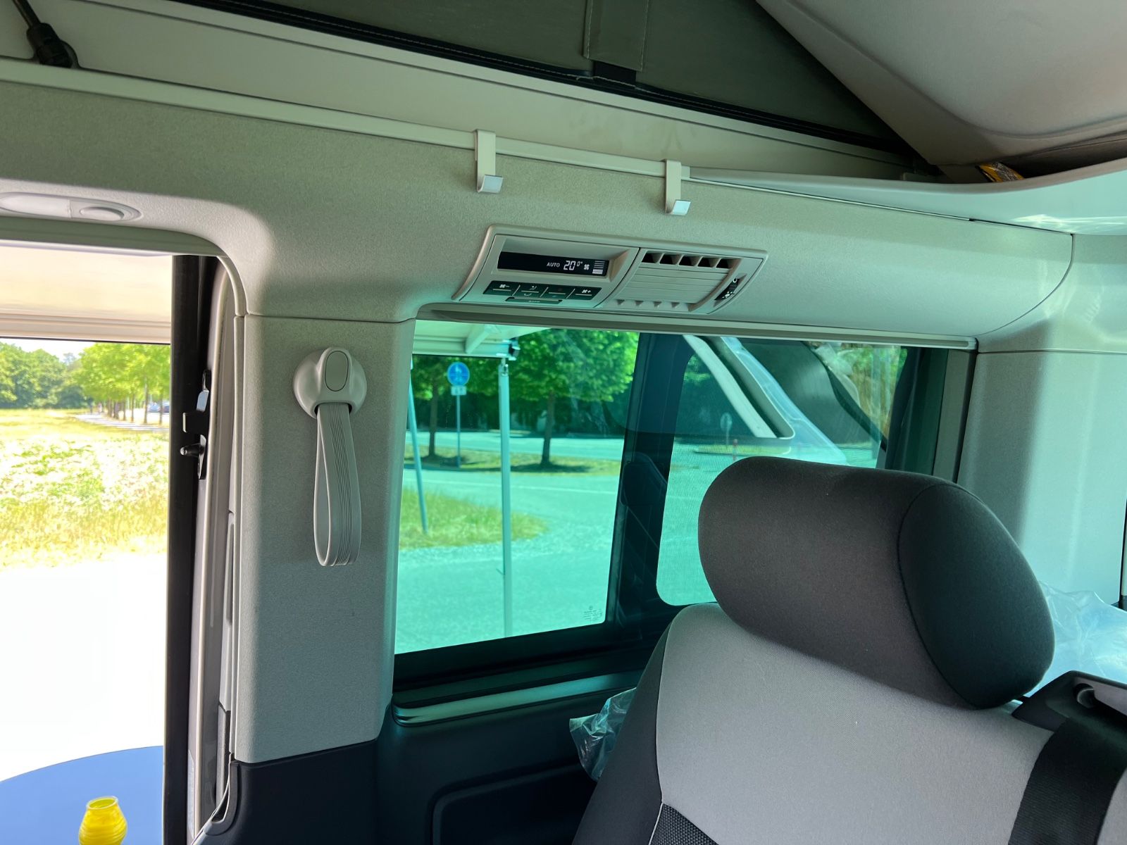 Volkswagen T5 California Bulli, Motor neu, high-end Aussta. foto 11