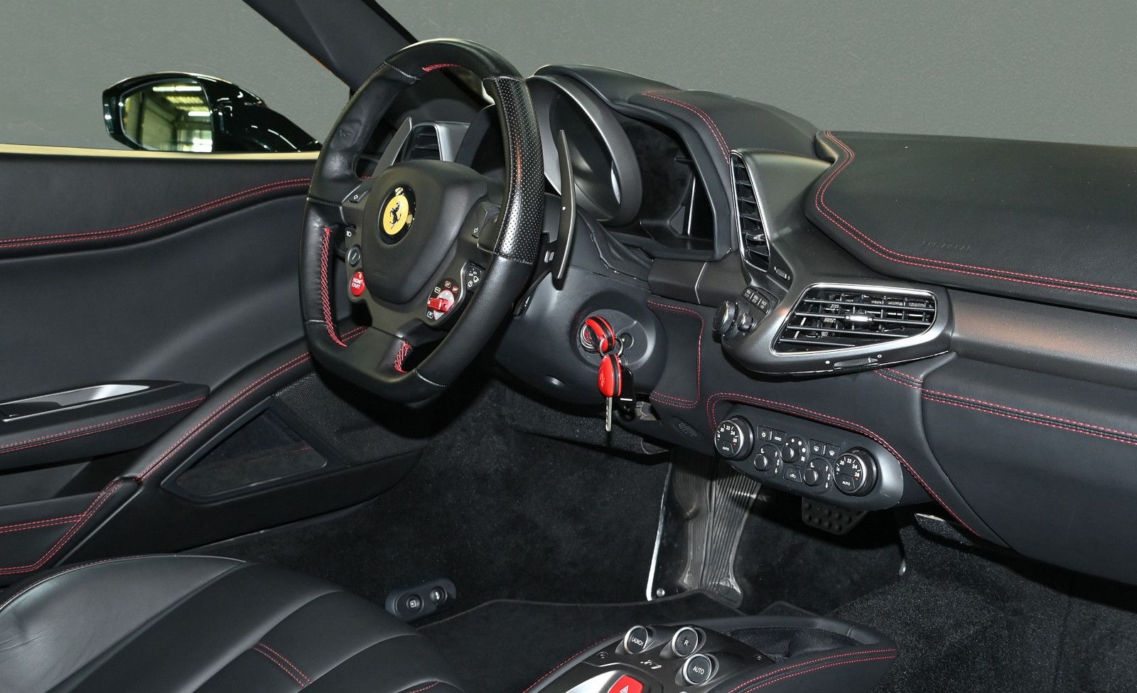 Ferrari 458 Italia - Vorbesitz Giorgio Chiellini foto 13