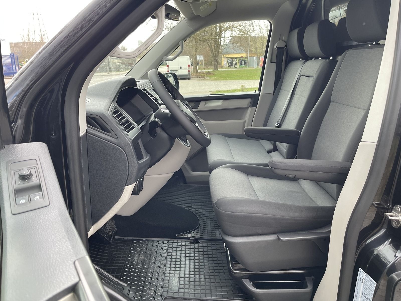 Volkswagen T6 Transporter 2.0TDI DSG 4MOTION Klima*Webasto foto 11