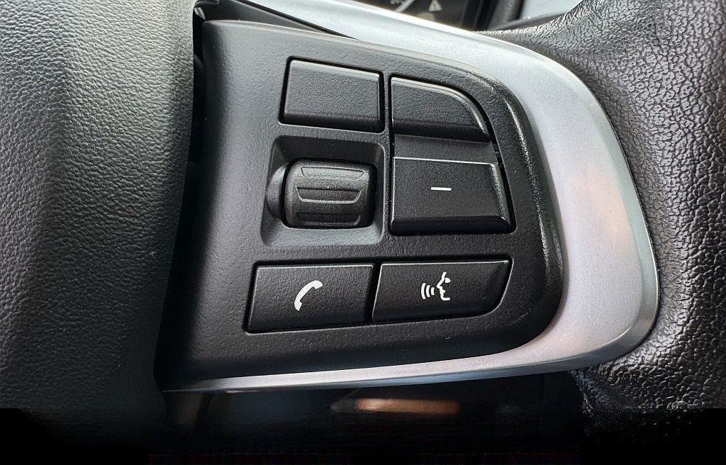 BMW X1 xDrive20i Sport Line Aut. LED Navi PDC AHK foto 29