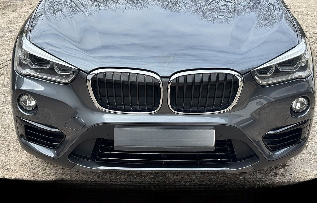 BMW X1 xDrive20i Sport Line Aut. LED Navi PDC AHK foto 10