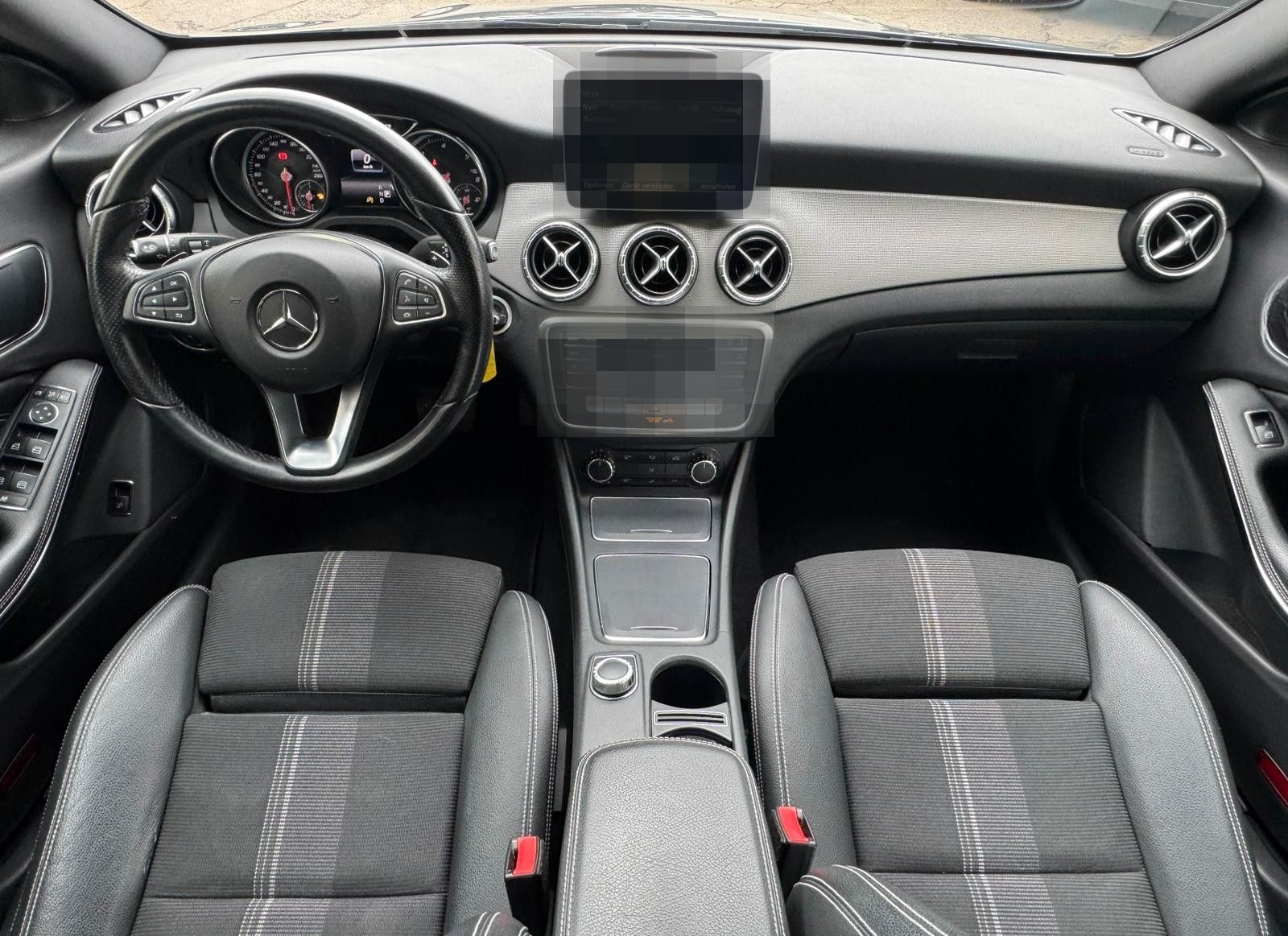 Mercedes-Benz CLA220 SB CDI DCT AMBIENTE LED KAMERA NAVI NIGHT foto 24