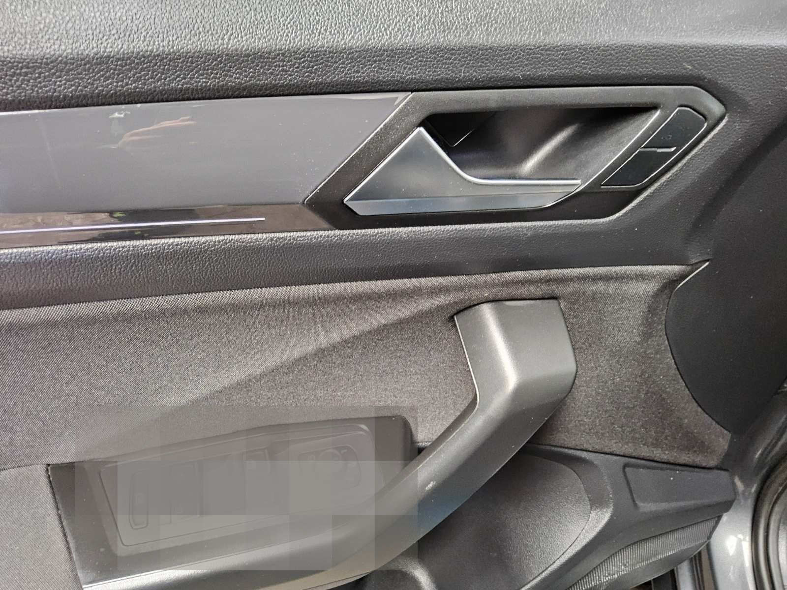 Volkswagen T-Roc 2.0 TDI Sport LED AID ACC RfK PDC Shz BT foto 10