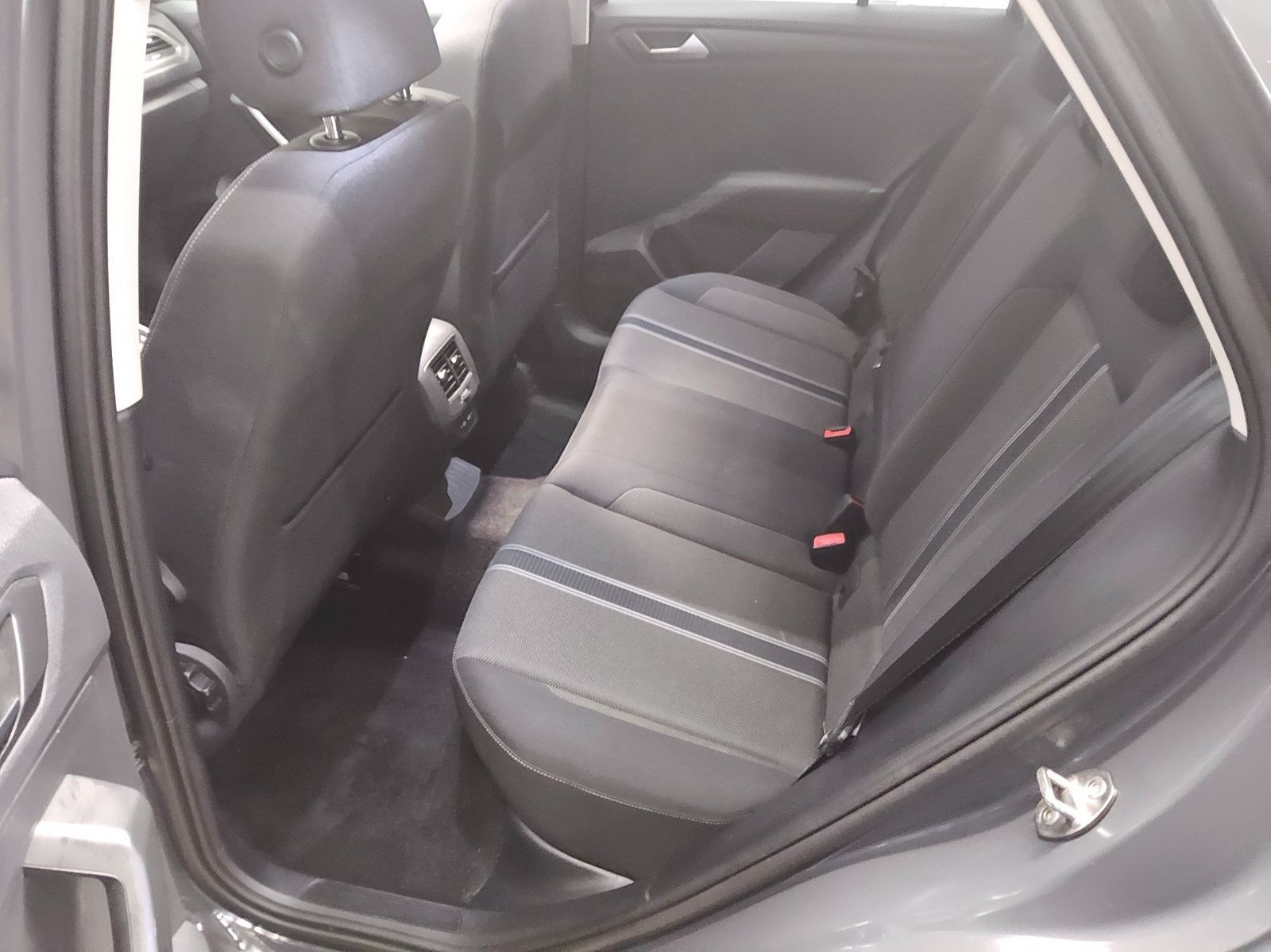 Volkswagen T-Roc 2.0 TDI Style Pano Beats RfK AHK ACC PDC foto 13