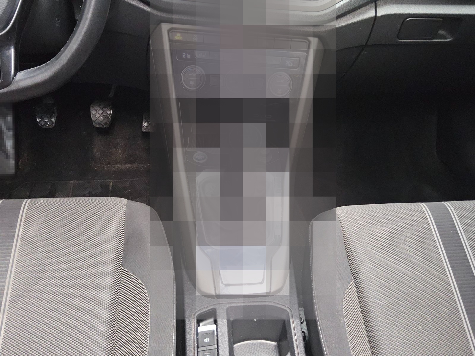 Volkswagen T-Roc 2.0 TDI Style Pano Beats RfK AHK ACC PDC foto 6