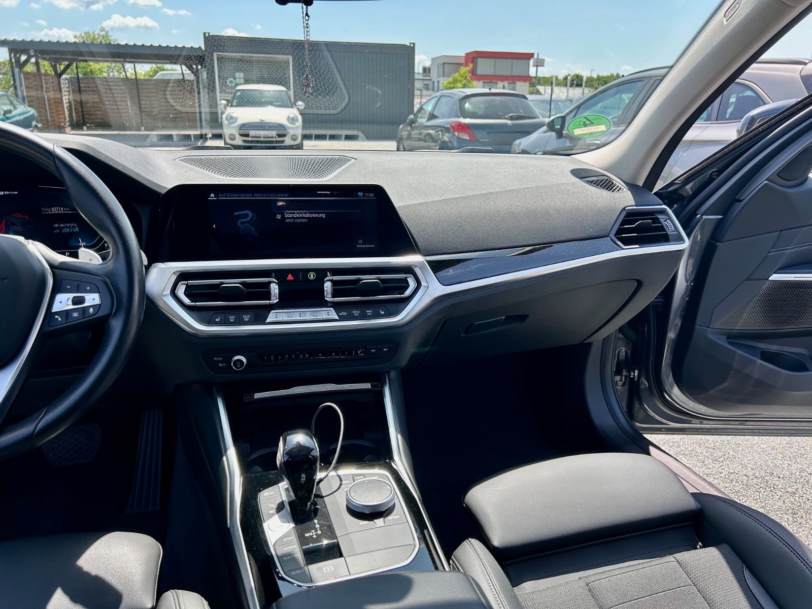 BMW 330e Touring "Sport Line" 36 Monate Garantie* foto 12
