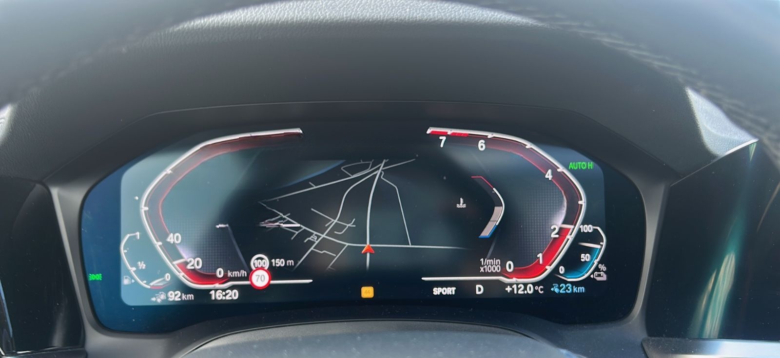 BMW 330e Touring "Sport Line" 36 Monate Garantie* foto 16