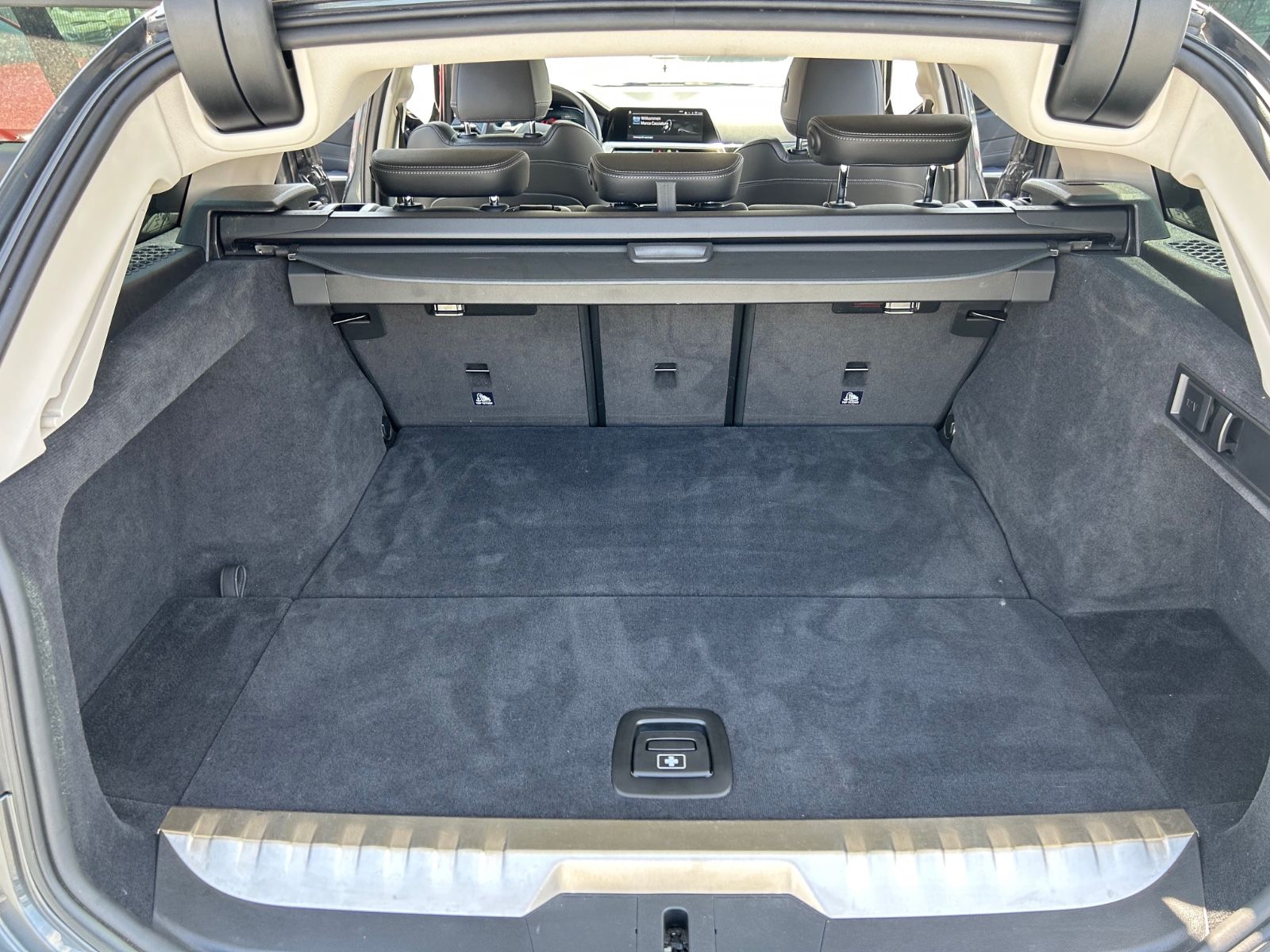 BMW 330e Touring "Sport Line" 36 Monate Garantie* foto 8