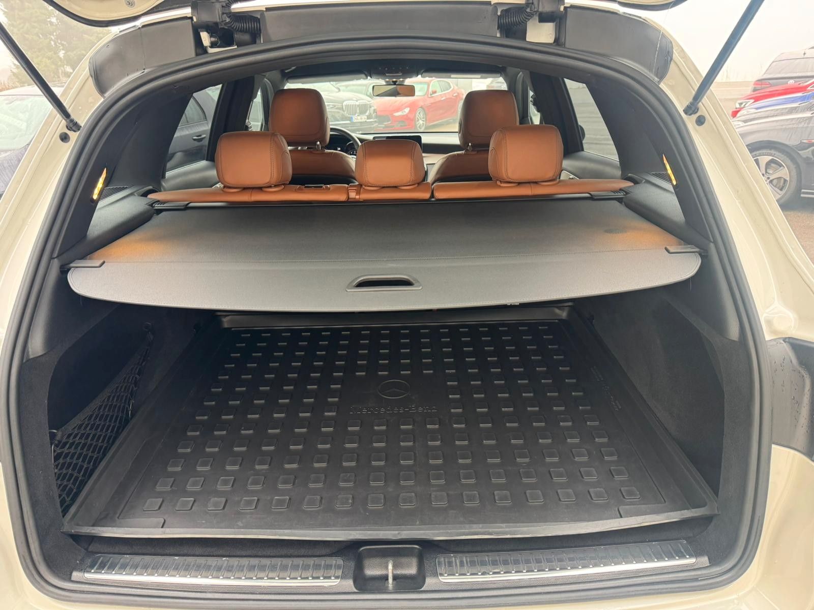 Mercedes-Benz GLC 300 4M AMG AMBIENTE LED KEYLESS LEDER KAMERA foto 24