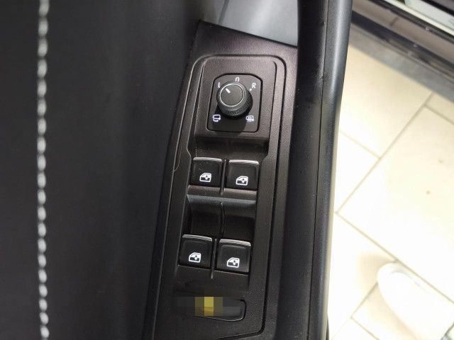 Volkswagen T-ROC R-Line DSG 4M Navi LED AHK Kamera ACC foto 8