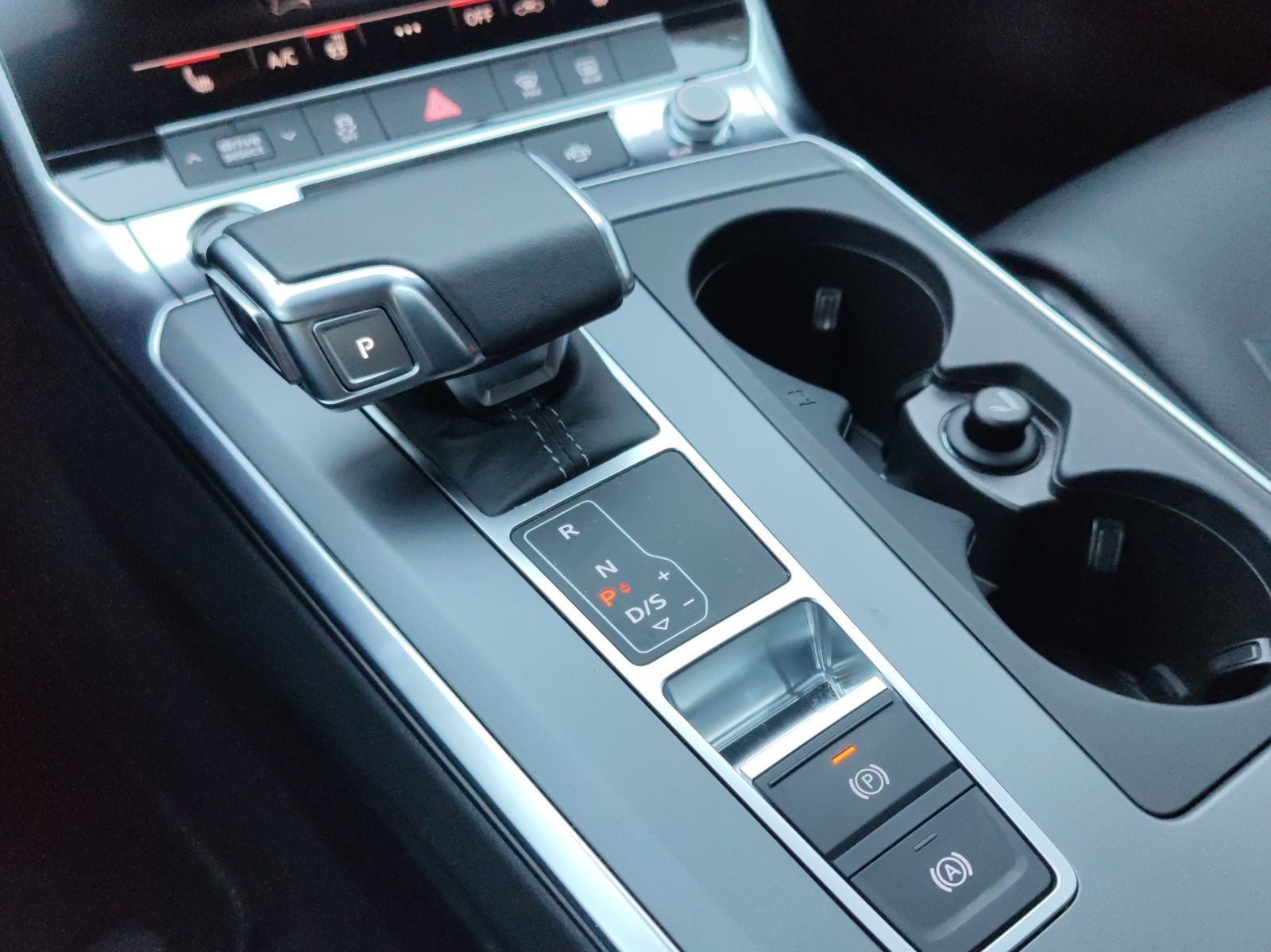 Audi A6 50 TFSI e Q S LINE UPE91 PANO BuO HuD KAMERAS foto 11