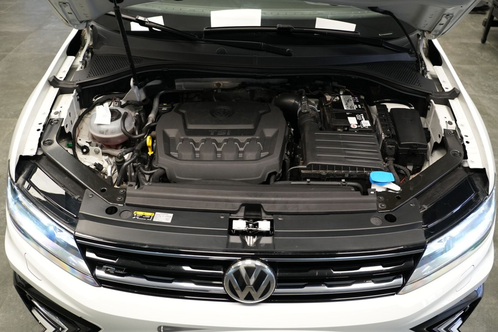 Volkswagen Tiguan Comfortline R-Line BMT/ 4Motion/ACC foto 17