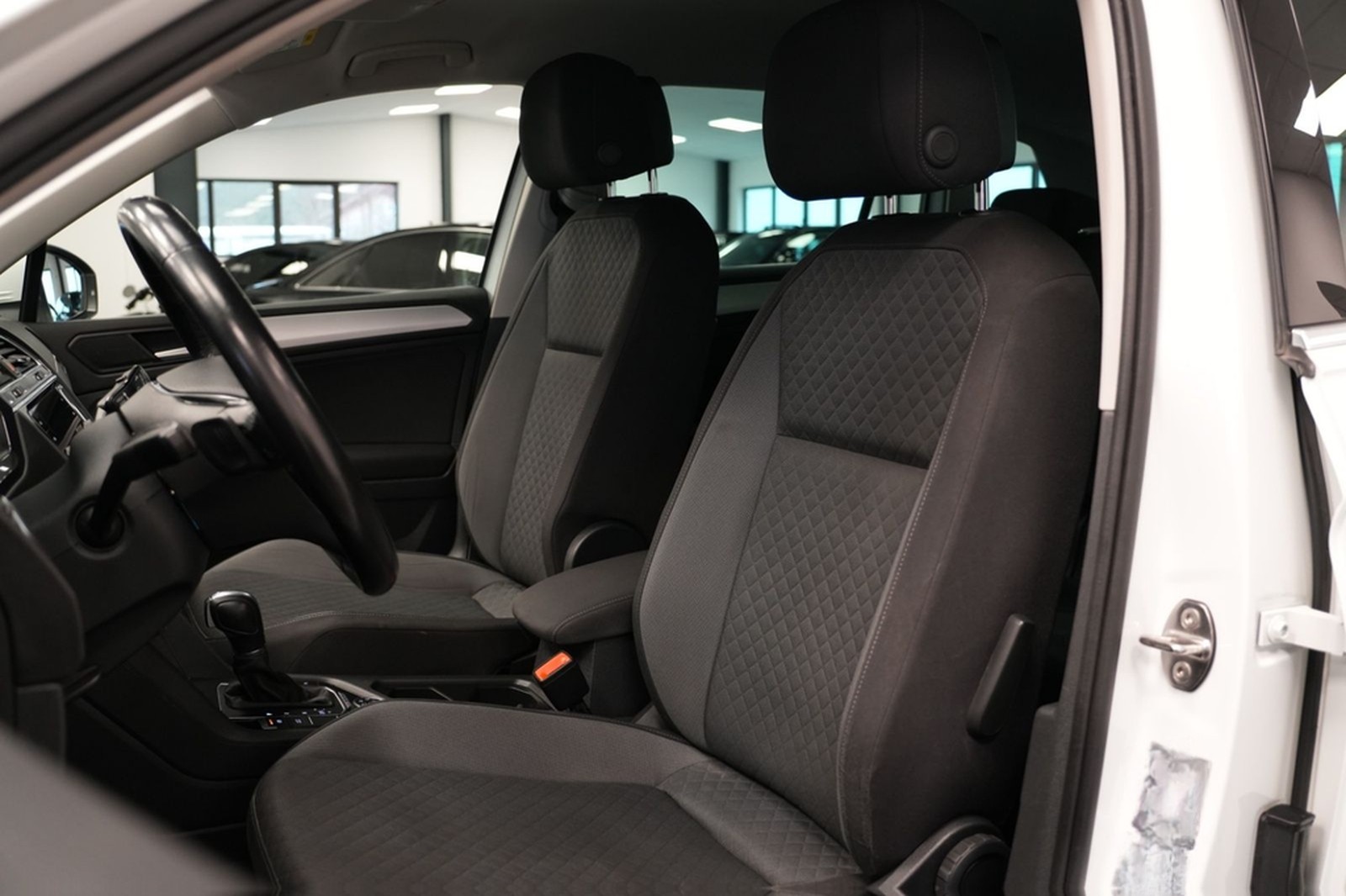 Volkswagen Tiguan Comfortline R-Line BMT/ 4Motion/ACC foto 29