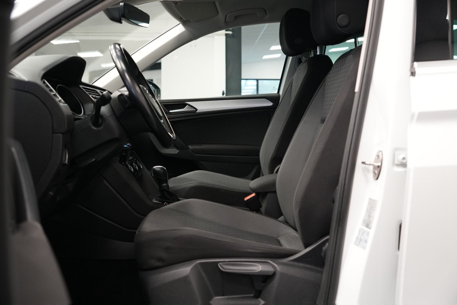 Volkswagen Tiguan Comfortline R-Line BMT/ 4Motion/ACC foto 30