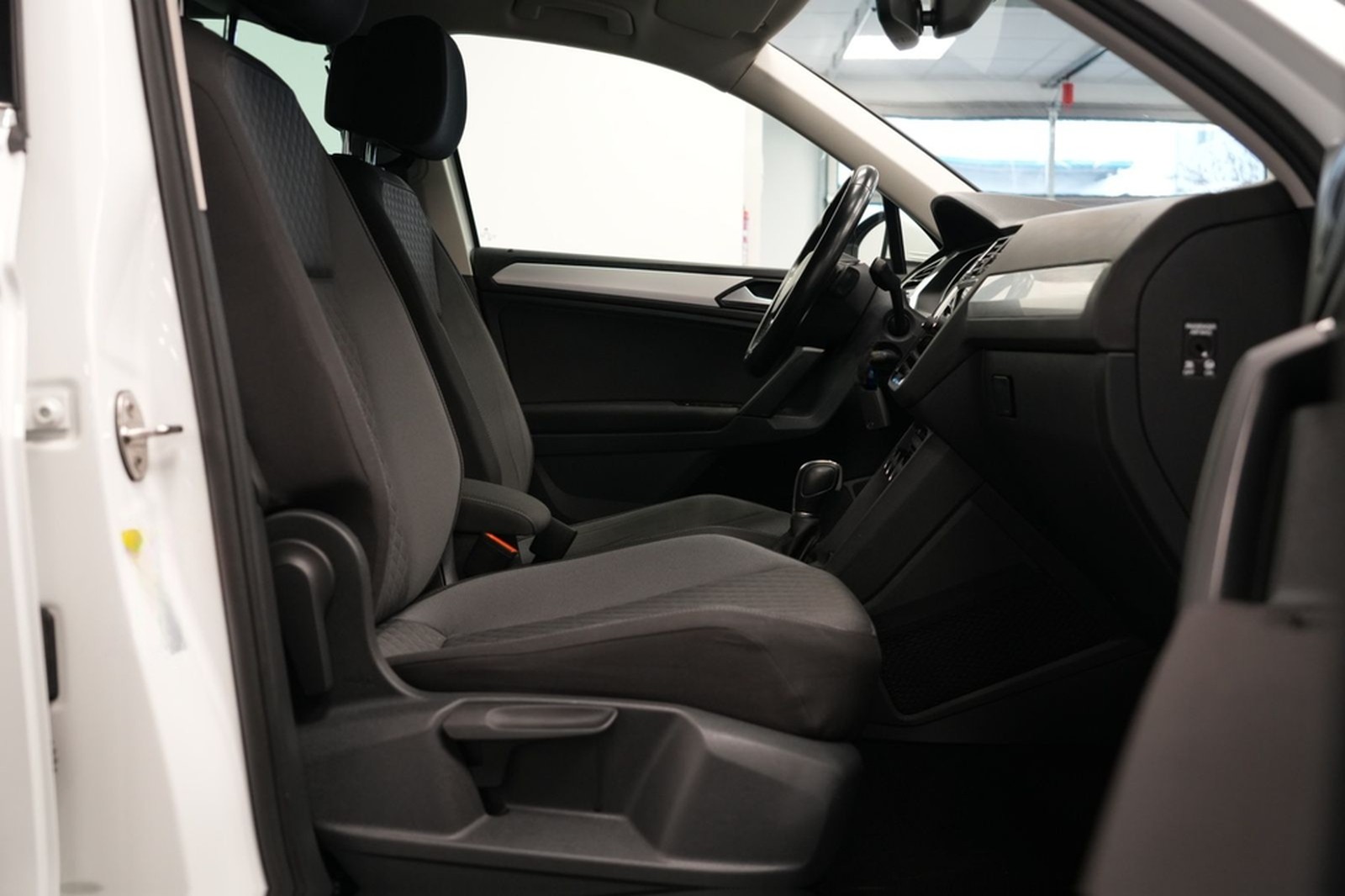 Volkswagen Tiguan Comfortline R-Line BMT/ 4Motion/ACC foto 32