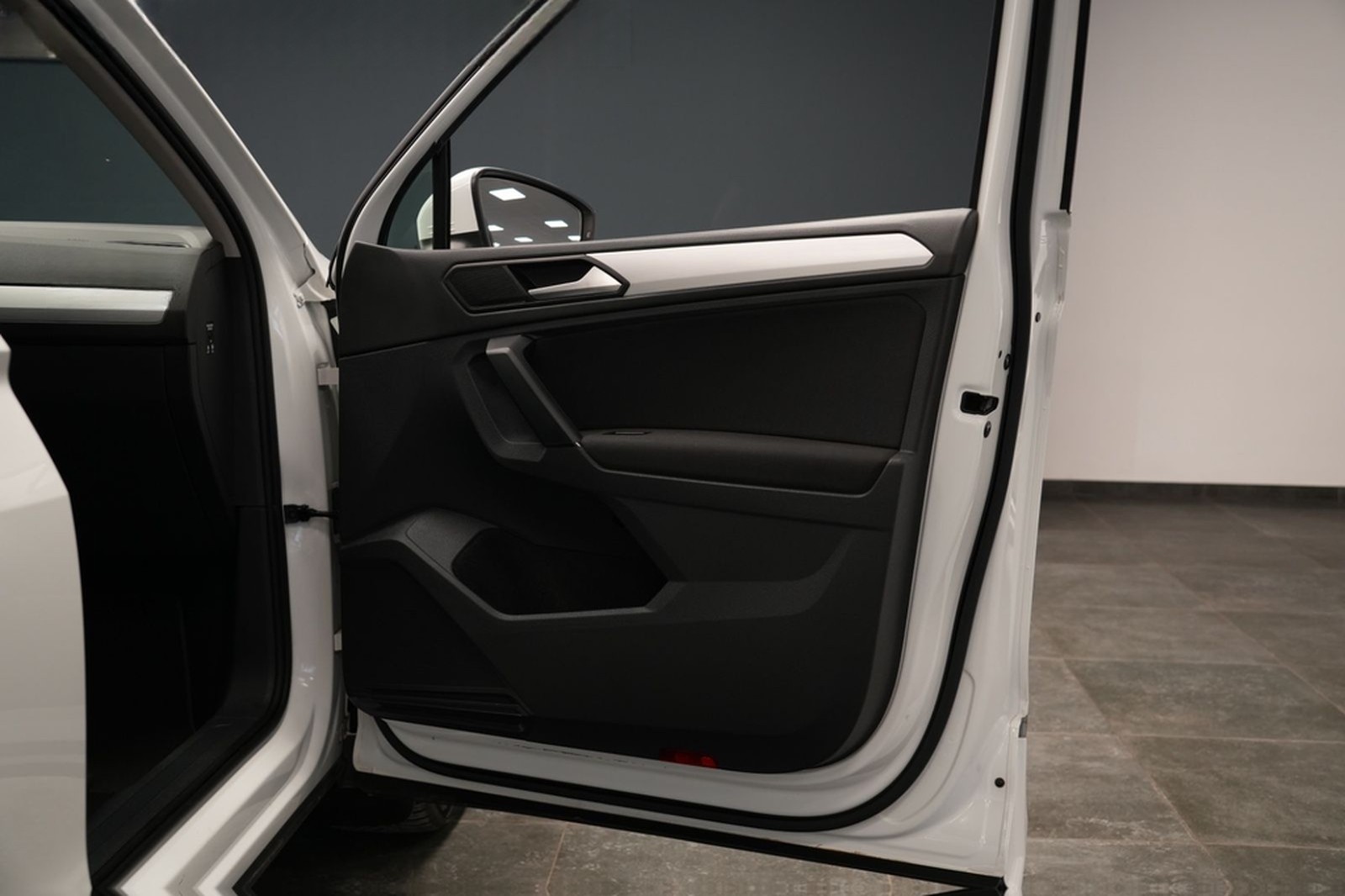 Volkswagen Tiguan Comfortline R-Line BMT/ 4Motion/ACC foto 33