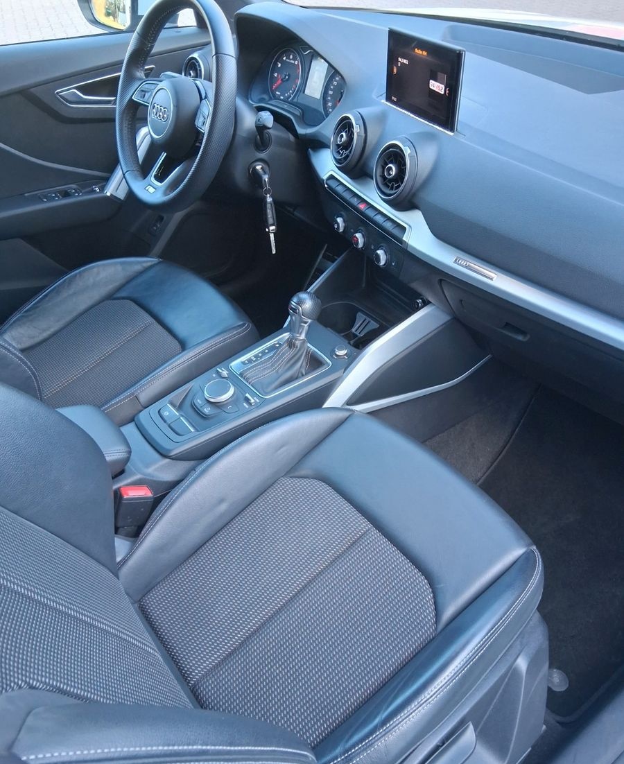 Audi Q2 sport foto 13