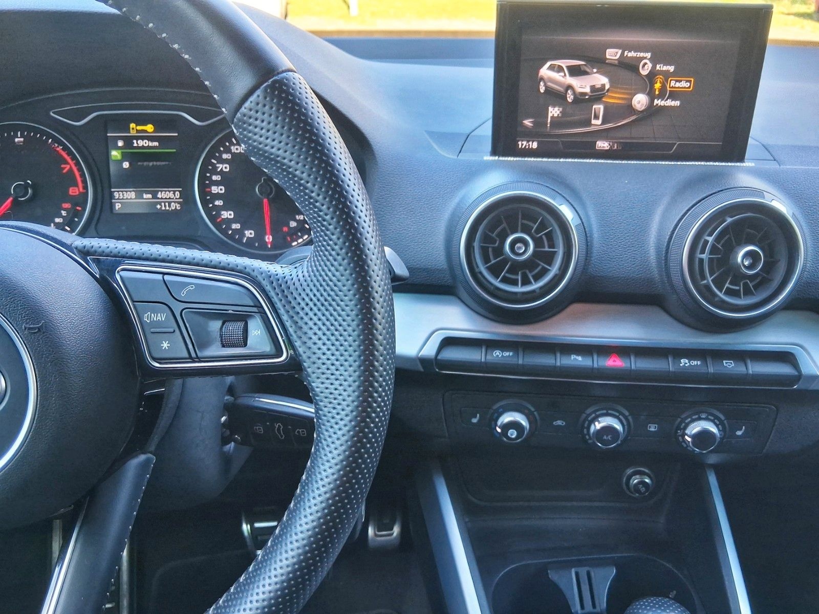 Audi Q2 sport foto 8