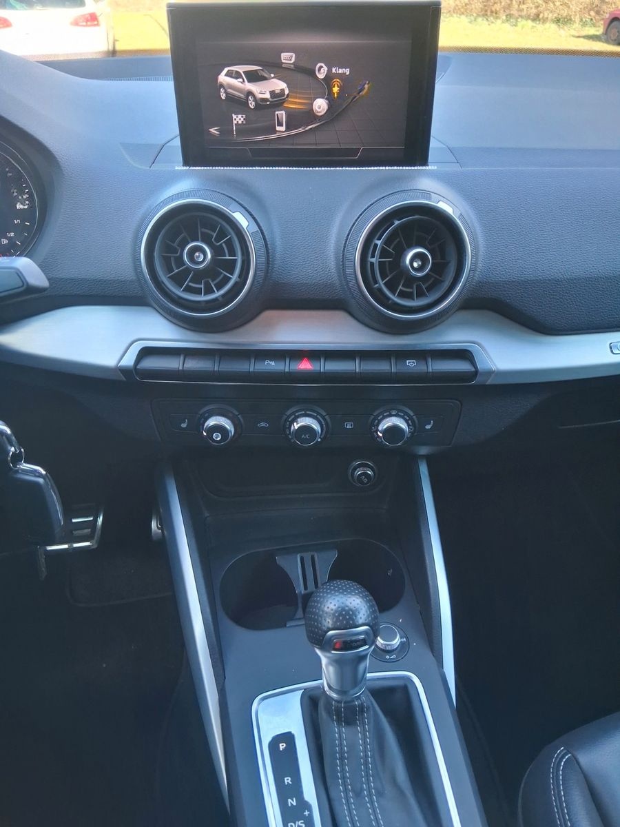 Audi Q2 sport foto 9