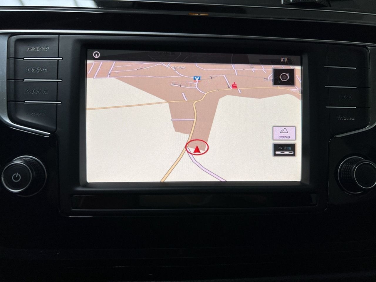 Volkswagen Touran Touran SOUND 1.4 TSI DSG NAVI LED PDC ACC foto 10