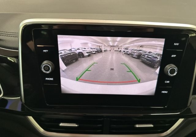 Volkswagen T-Roc R-Line 1.5 TSI DSG AHK Navi Easy Open Kame foto 14
