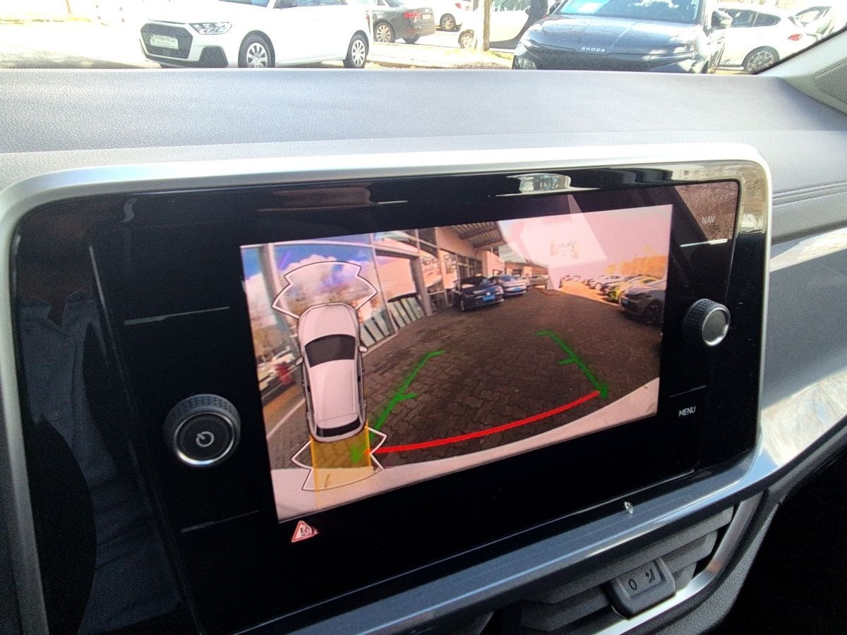 Volkswagen T-Roc 1.5 TSI Style DSG Navi LED Pano foto 13