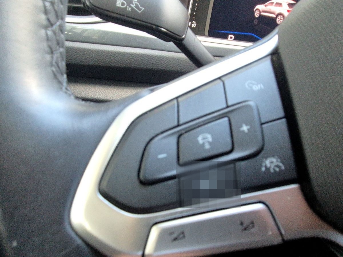 Volkswagen T-Roc 1.5 TSI Style DSG Navi LED Pano foto 14