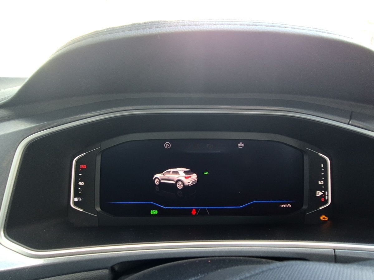 Volkswagen T-Roc 1.5 TSI Style DSG Navi LED Pano foto 9