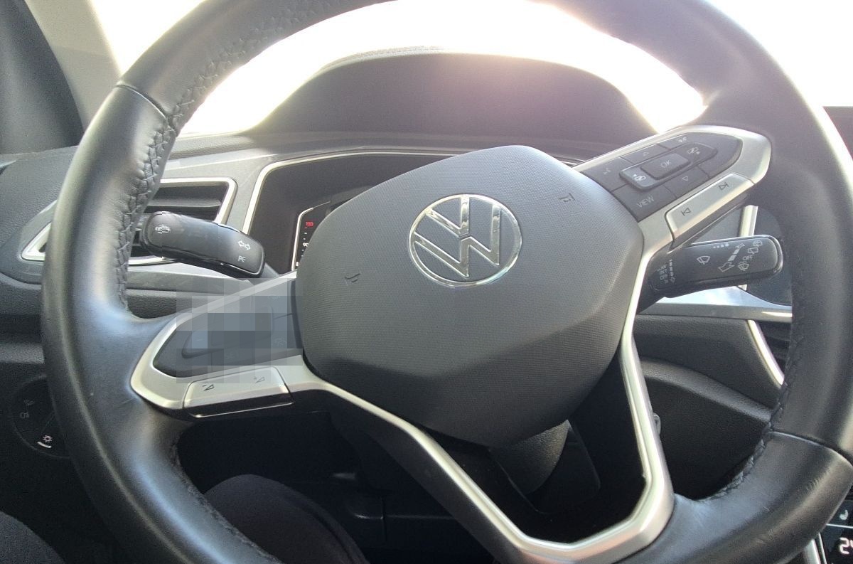 Volkswagen T-Roc 1.5 TSI Style DSG Navi LED Pano foto 10