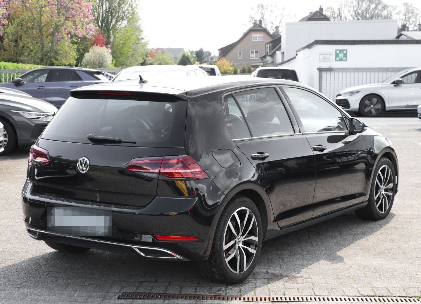 Volkswagen Golf VII R-LINE HIGHLINE TSI DSG DCC LED NAVI foto 2