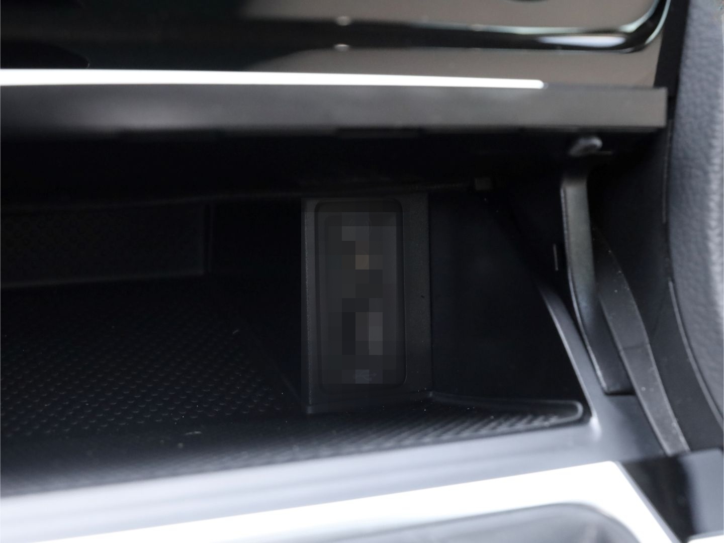 Volkswagen Golf VII R-LINE HIGHLINE TSI DSG DCC LED NAVI foto 16