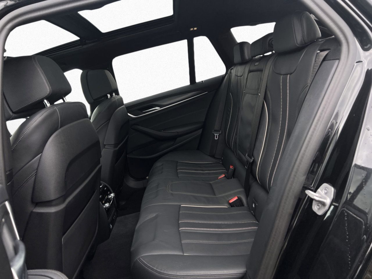 BMW 530i xDrive T. M Sport Laser LCPro Pano DA+ HUD foto 12