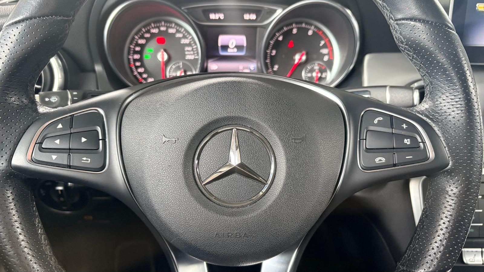 Mercedes-Benz CLA 220 4M 2.0 SB RFK/CarPlay/8xReifen/Memory foto 16