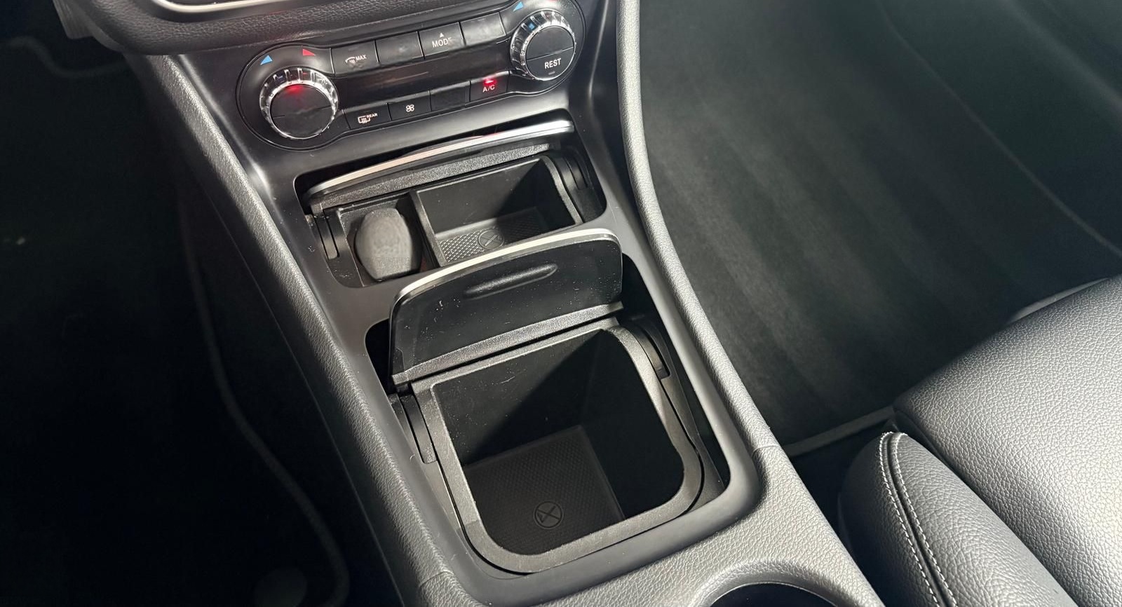 Mercedes-Benz CLA 220 4M 2.0 SB RFK/CarPlay/8xReifen/Memory foto 18