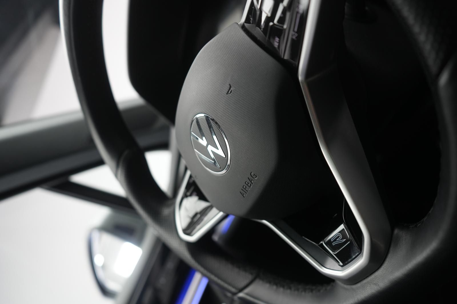 Volkswagen Touareg 3.0 V6 TDI 4Motion R-Line Leder/ACC/Kame foto 24
