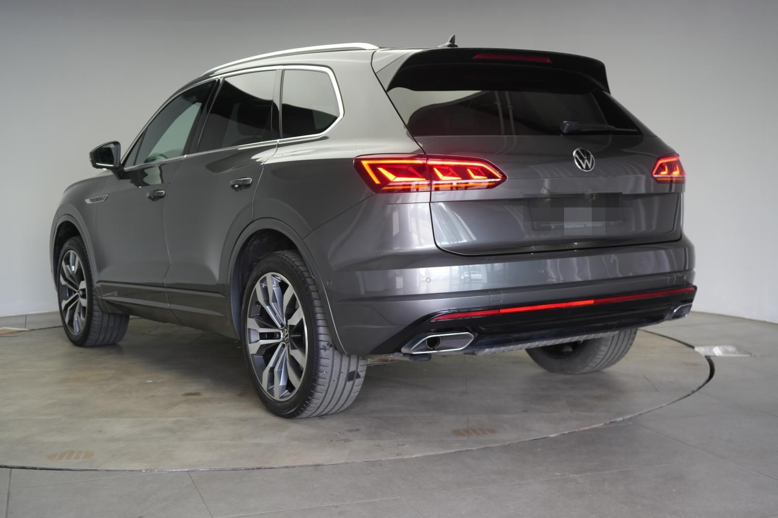 Volkswagen Touareg 3.0 V6 TDI 4Motion R-Line Leder/ACC/Kame foto 5
