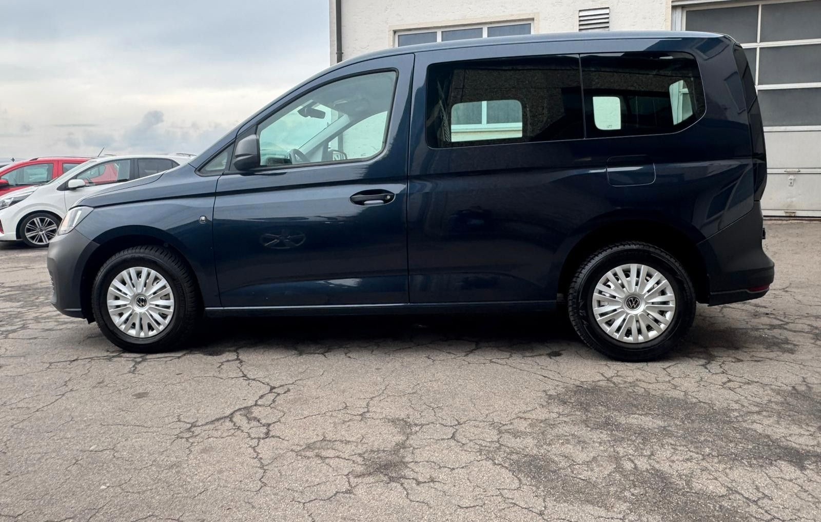 Volkswagen Caddy 2.0 TDI Cargo FENSTER LEDER PDC NAVI SHZ foto 8