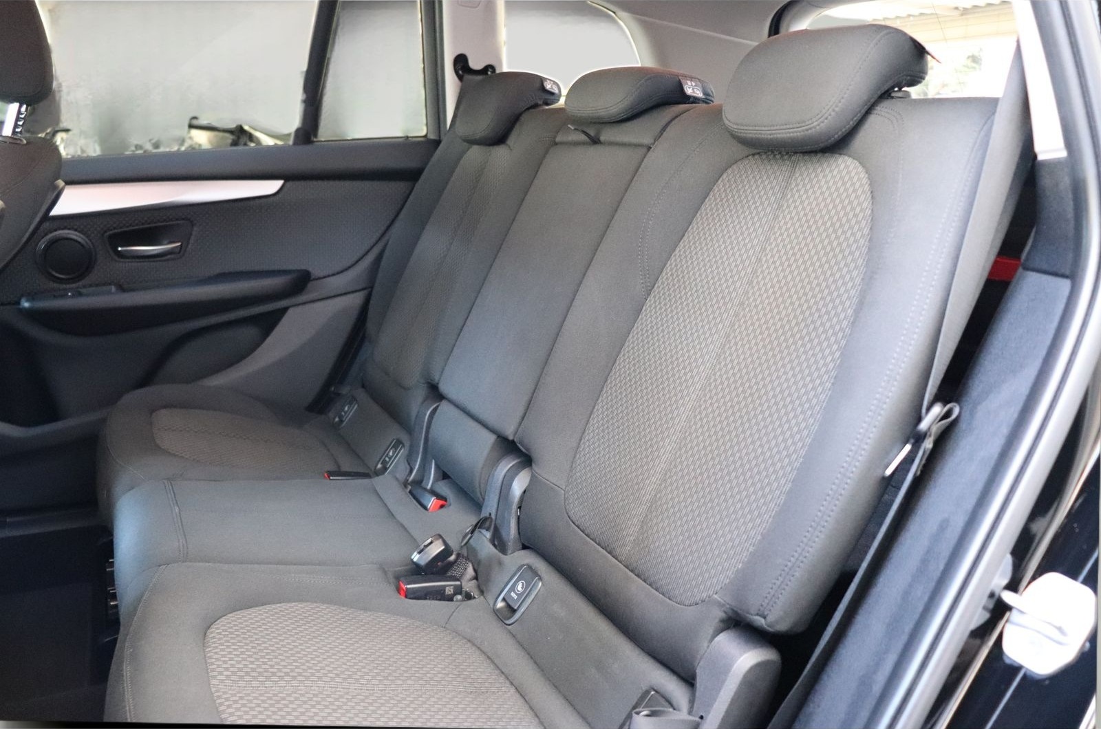 BMW 218i Gran Tourer Advantage LED Navi Shz PDC foto 17