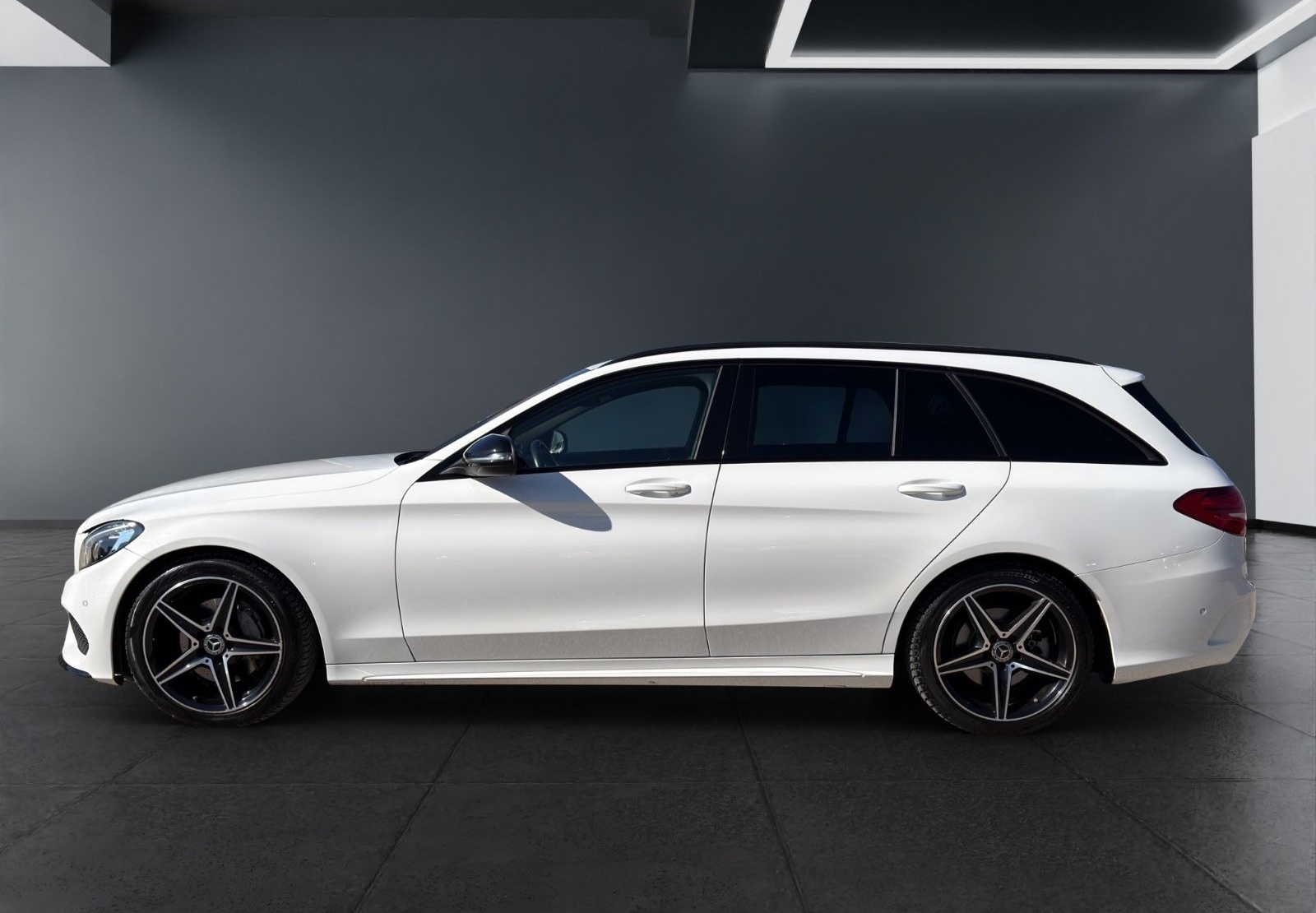 Mercedes-Benz C 180  AMG 9G*LED*NIGHT*COMAND*TEMP*MFL*SHZ* foto 2