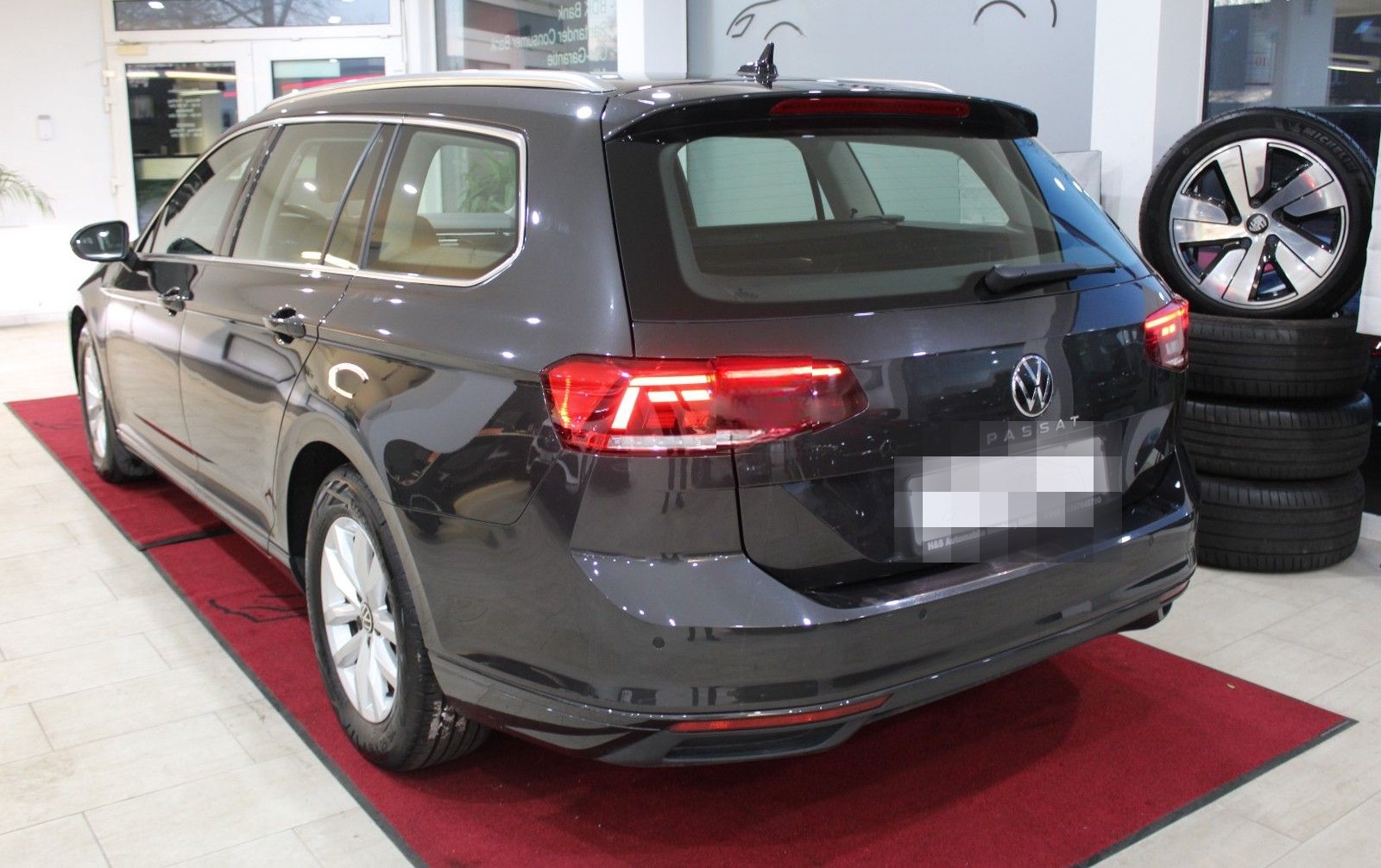 Volkswagen Passat Variant Business *AHK/KAMERA/CAR-PLAY* foto 2