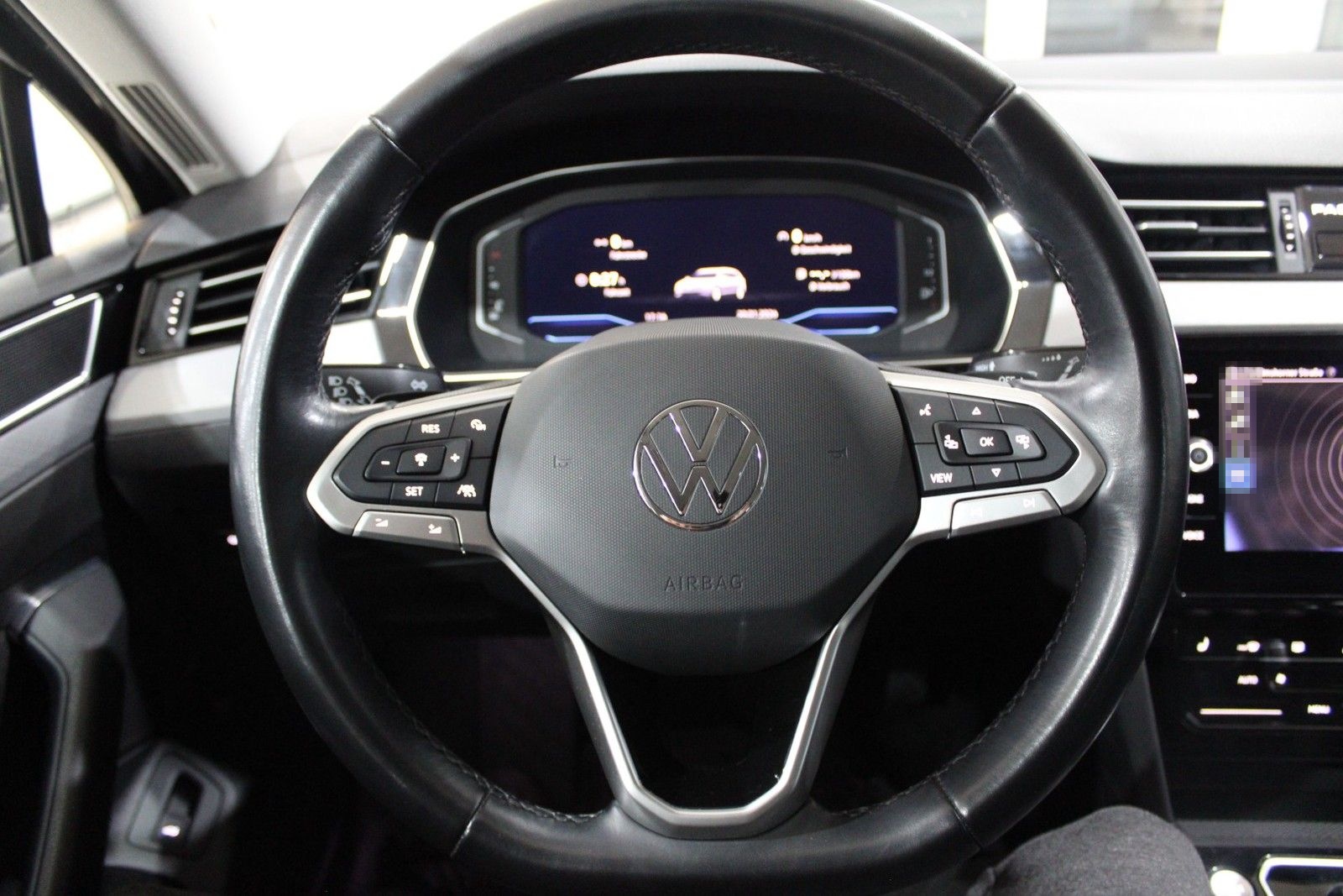Volkswagen Passat Variant Business *AHK/KAMERA/CAR-PLAY* foto 17