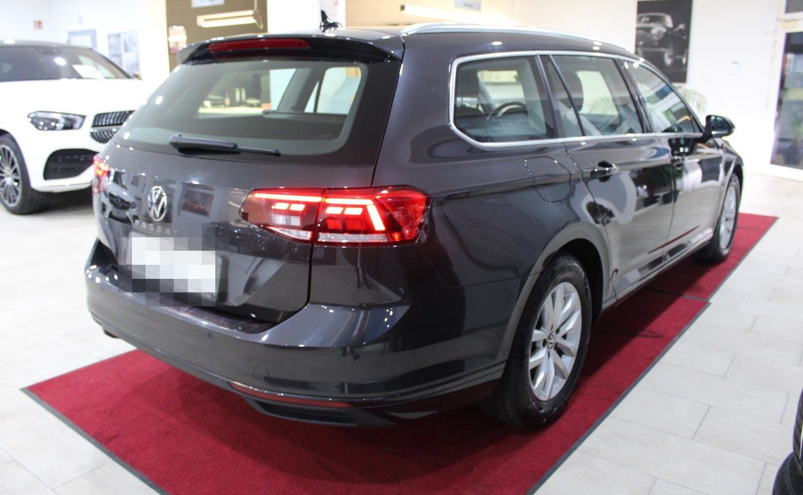 Volkswagen Passat Variant Business *AHK/KAMERA/CAR-PLAY* foto 4
