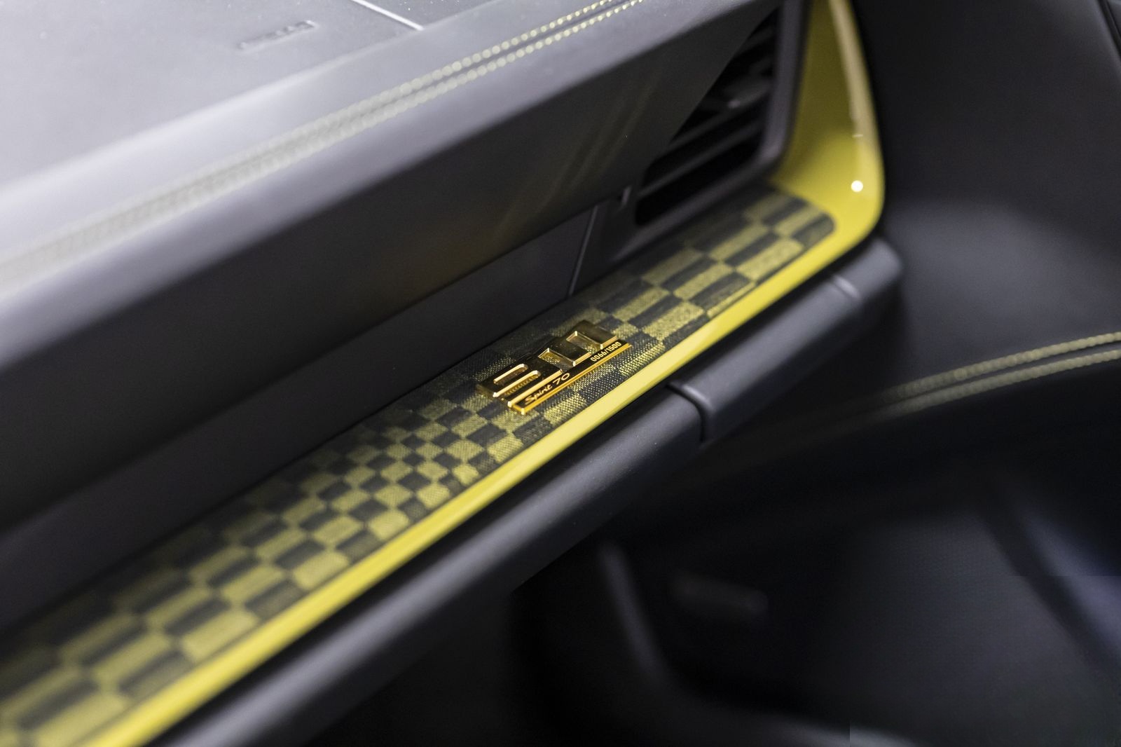 Porsche 911 992 GTS Spirit 70 |Inno|Lift|Clubleder|Bose| foto 19