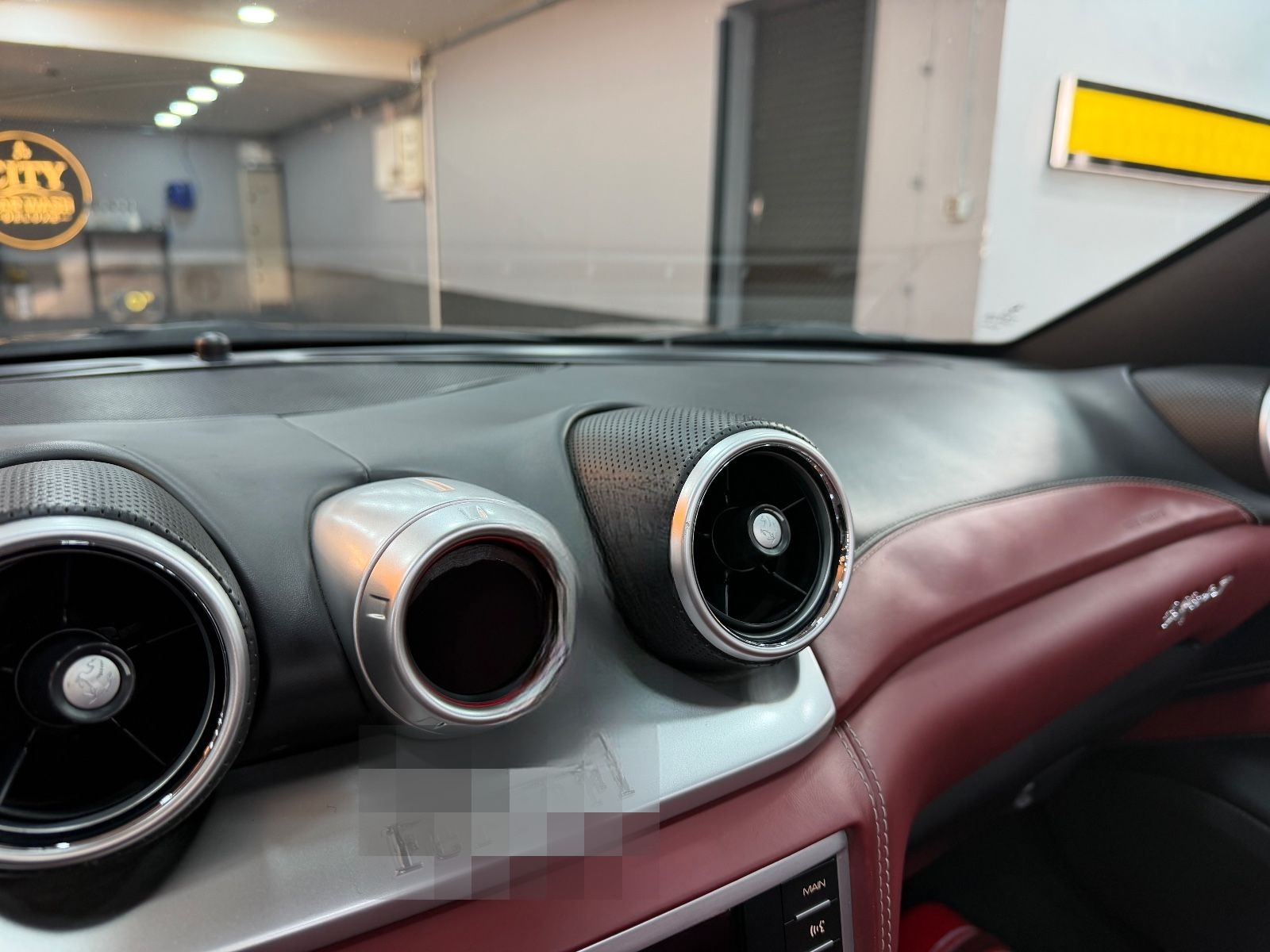 Ferrari California 3.9 V8 T 4-Sitzer/TOP/SERVICE /CARBON foto 17