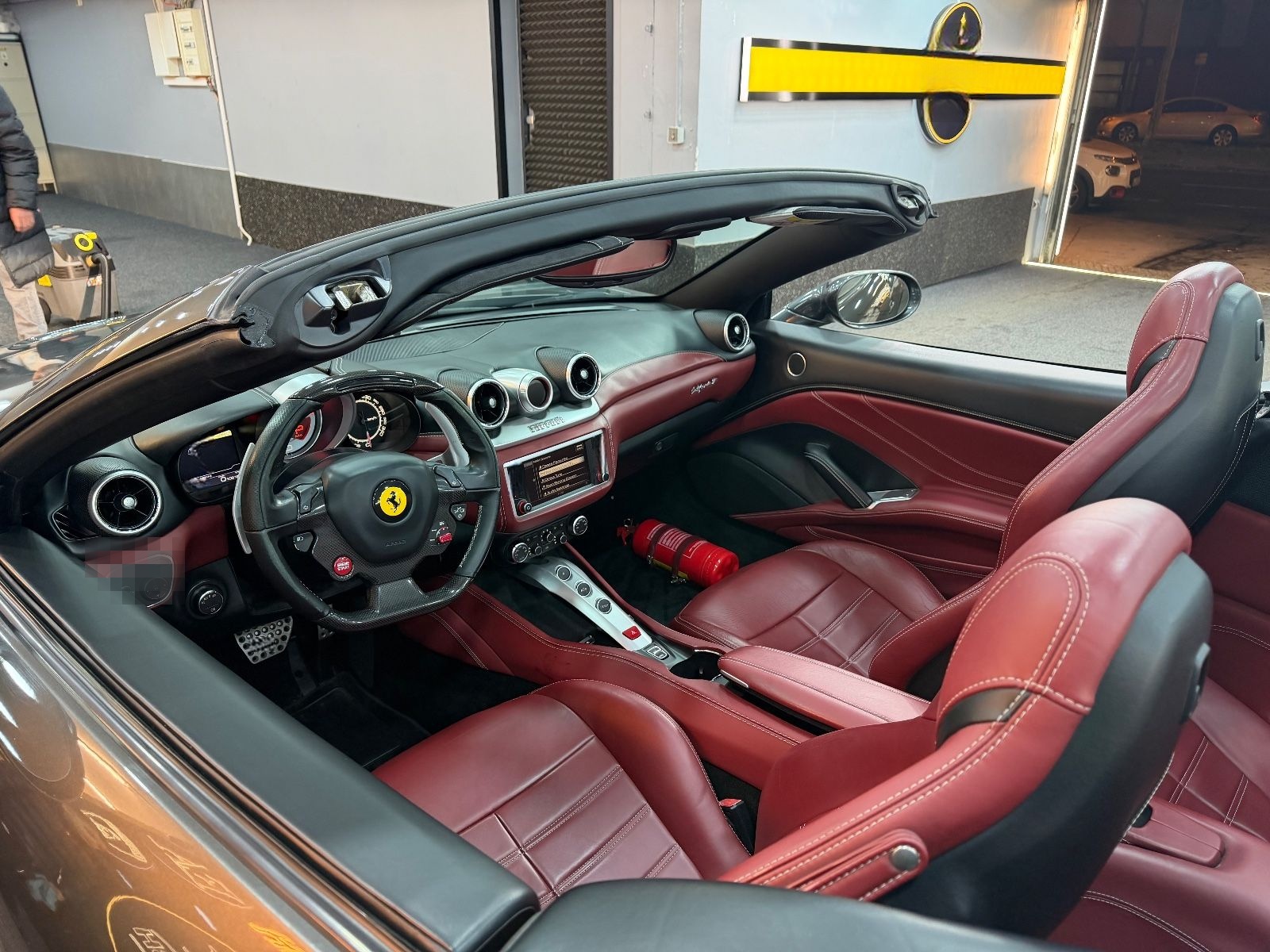 Ferrari California 3.9 V8 T 4-Sitzer/TOP/SERVICE /CARBON foto 10