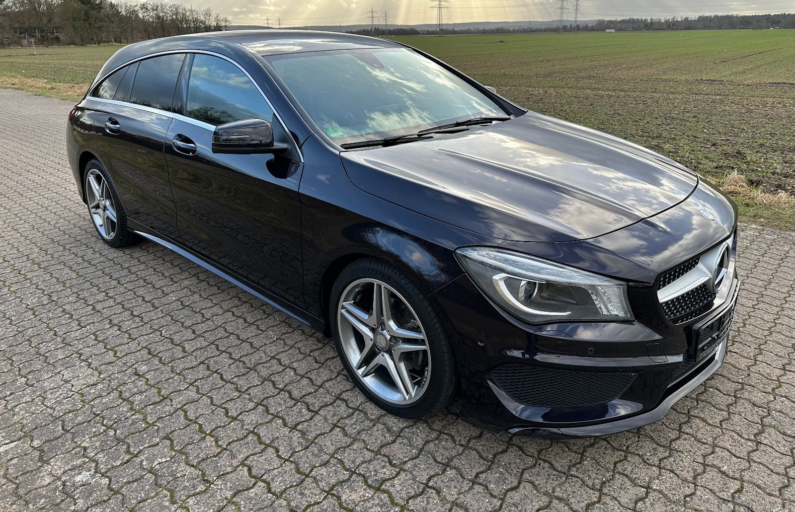 Mercedes-Benz CLA 200 Shooting Brake AMG-Line Sonderlack foto 5