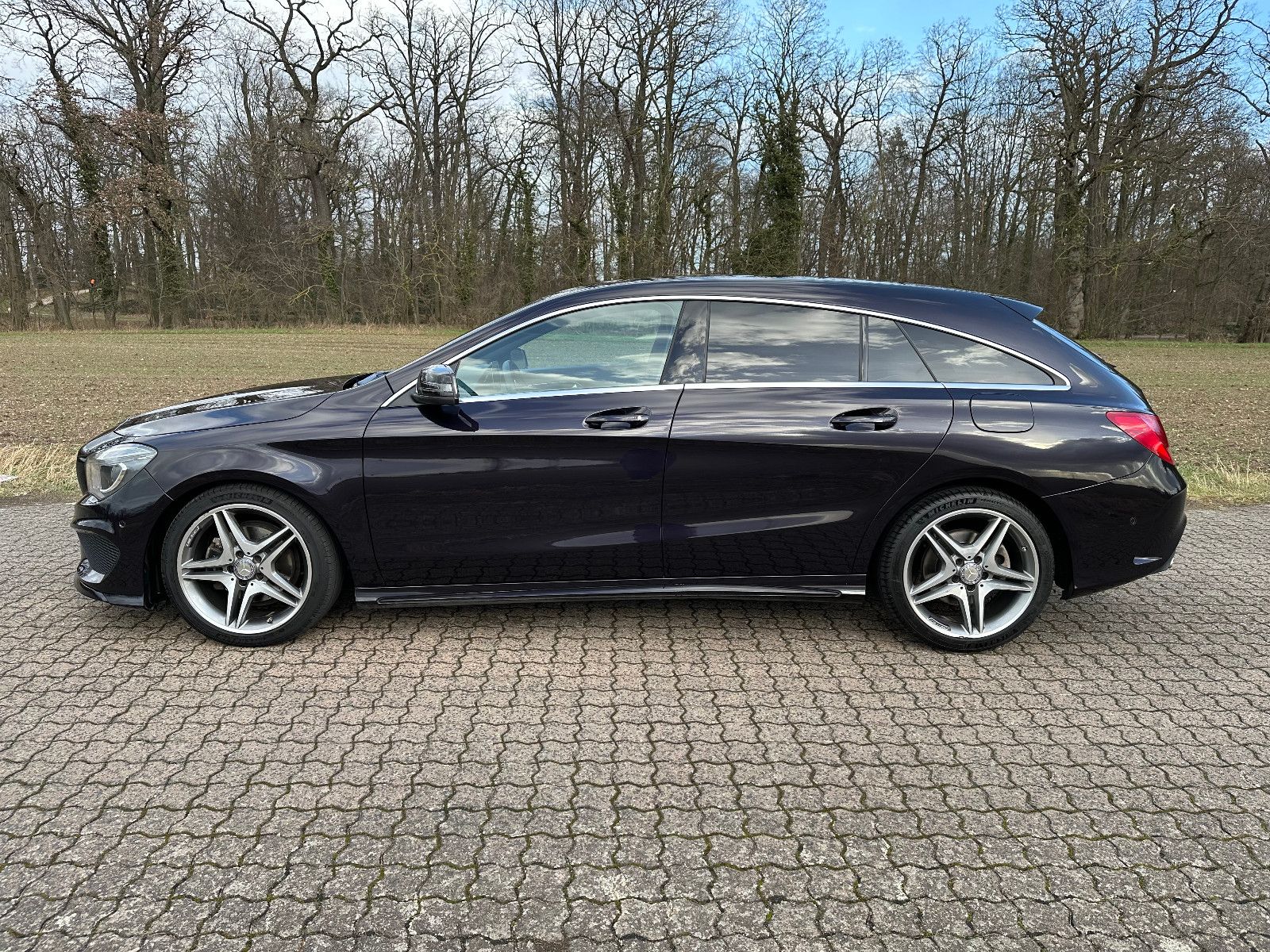 Mercedes-Benz CLA 200 Shooting Brake AMG-Line Sonderlack foto 10