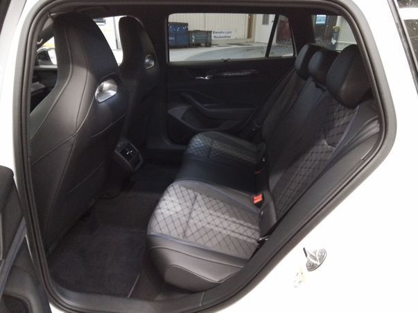 Volkswagen Passat Variant 2.0 TDI DSG R-Line  LED Navi Head foto 10